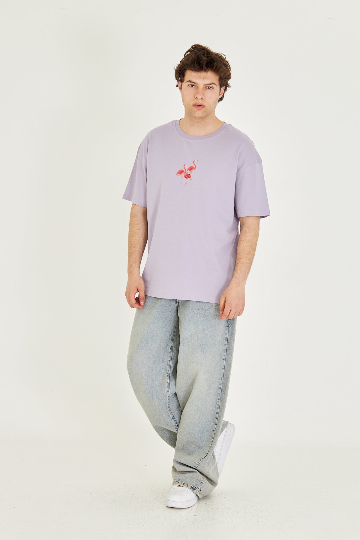 Minimal Tasarım Oversize Tişört