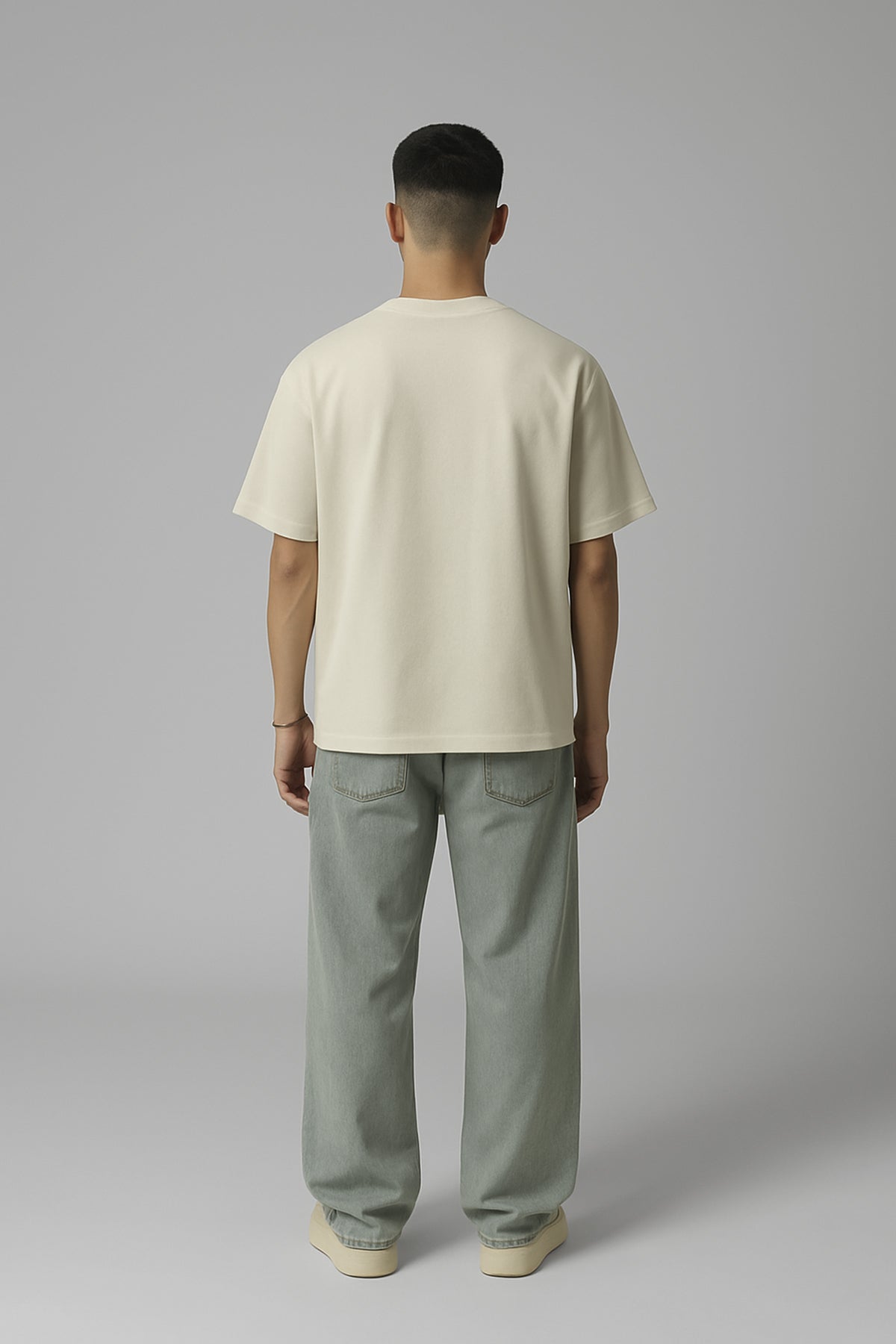 Minimal Tasarım Oversize Tişört
