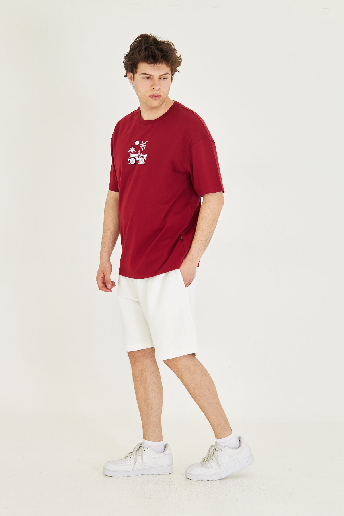 Minimal Tasarım Oversize Tişört