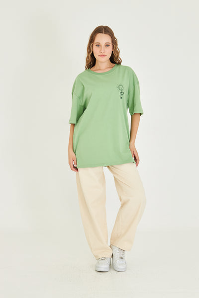Minimal Tasarım Oversize Tişört
