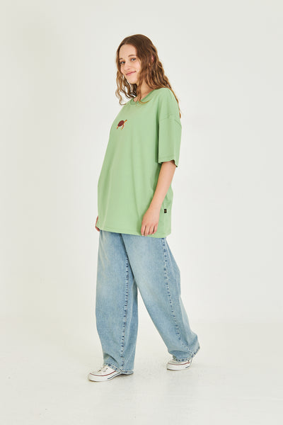 Minimal Tasarım Oversize Tişört