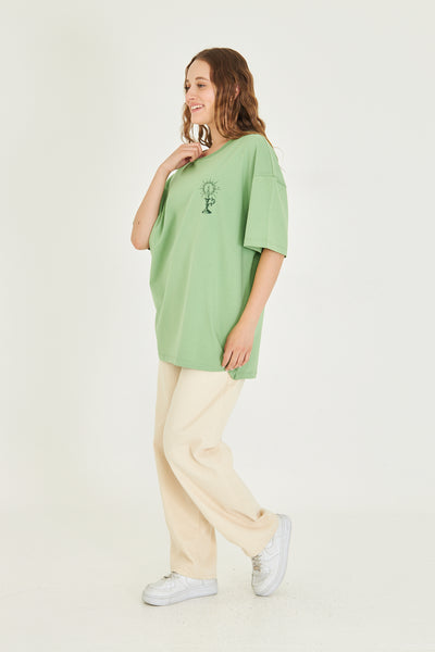 Minimal Tasarım Oversize Tişört