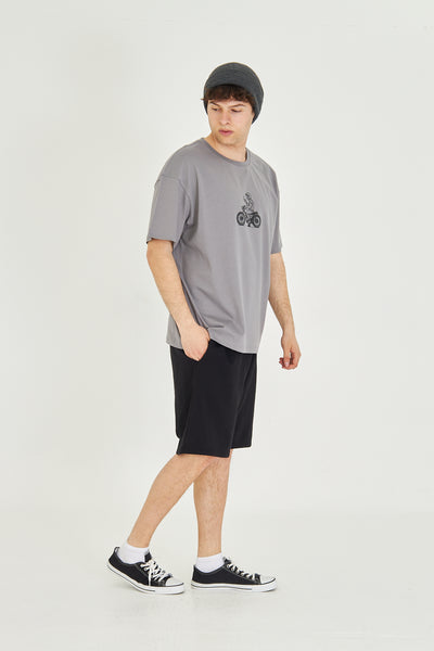 Minimalist Design Oversize T-shirt 