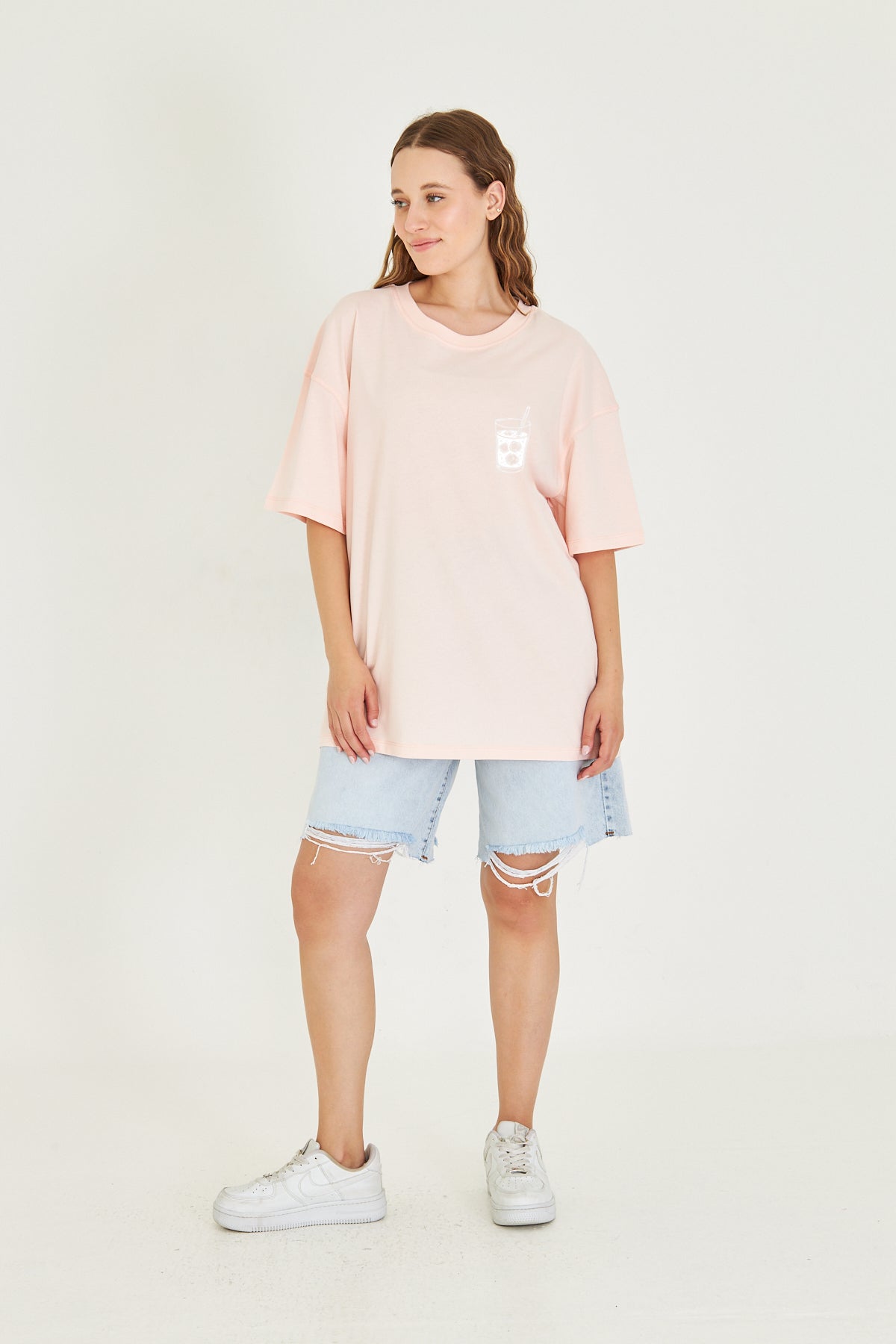 Minimal Tasarım Oversize Tişört