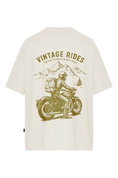 Böyük ölçülü naxışlı futbolka